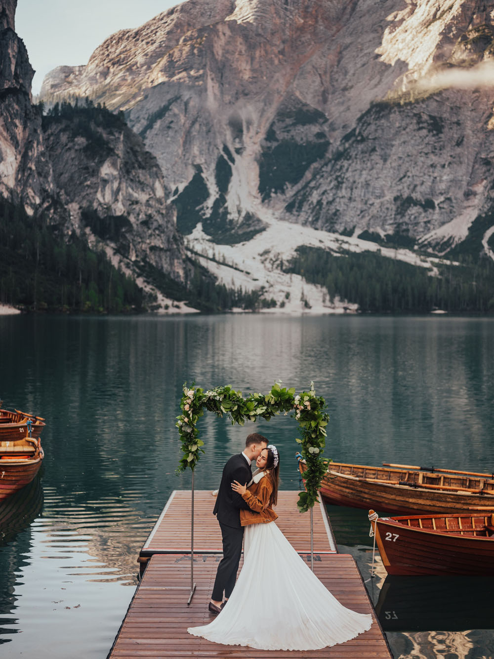 Poroka V Dolomitih Lago Di Braies Pragser Wildsee 0002