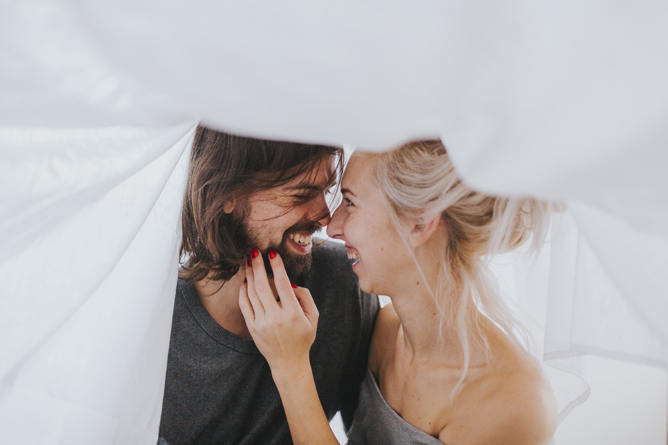 IndorStylishAppartmentCouplesSessions 103