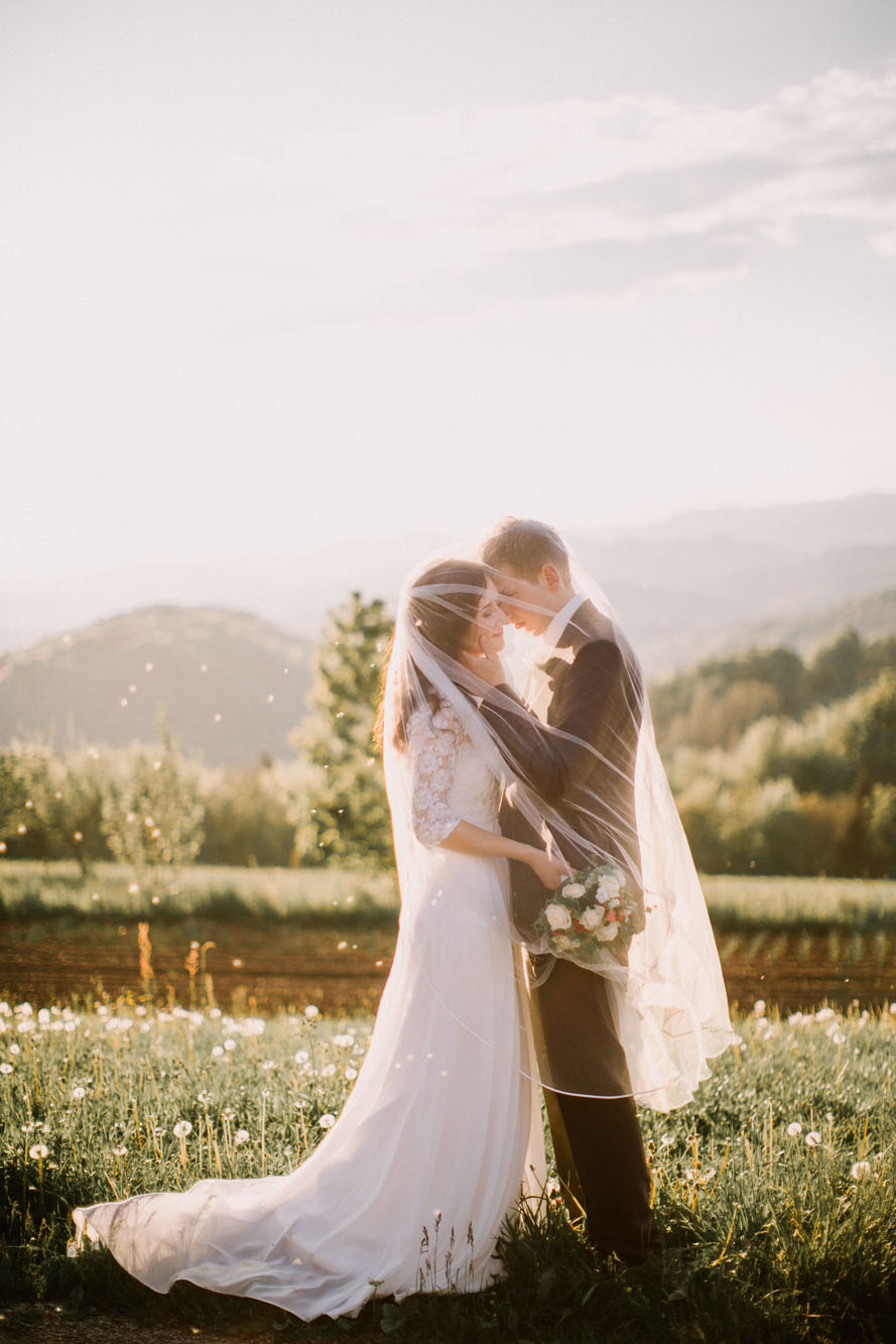 PorokaRomanticnaPrimorskaDeuRomanticSlovenianWeddingLace 93